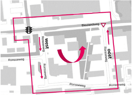 Een kaart van de Ronsseweg met daarop in rood de rijrichting. Verkeer van de Bleulandweg ter hoogte van de Büchnerweg kan de Ronsseweg op gaan. De uitrit van de Ronsseweg is ter hoogte van de hoofdingang van het ziekenhuis.