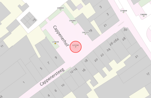 Kaartje waar de boom bij het cappenerhof gekapt gaat worden. In het rood is aangegeven dat de boom gekapt wordt tegenover huisnummer 18.